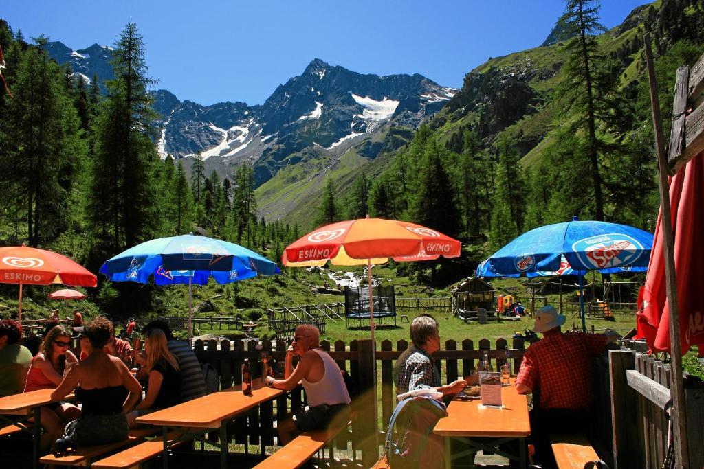 Wiese Hotel